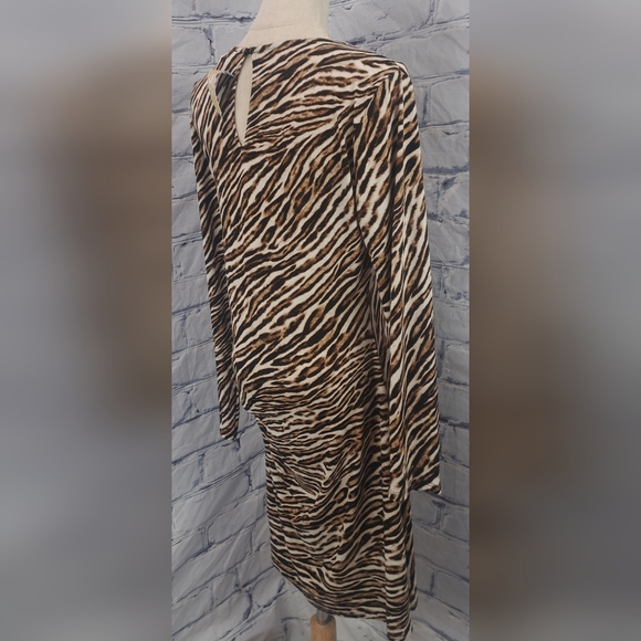 NWT Michael Kors Animal Print Dress Midi Ruched Gold Chain Camel $175 Large - Picture 6 of 13